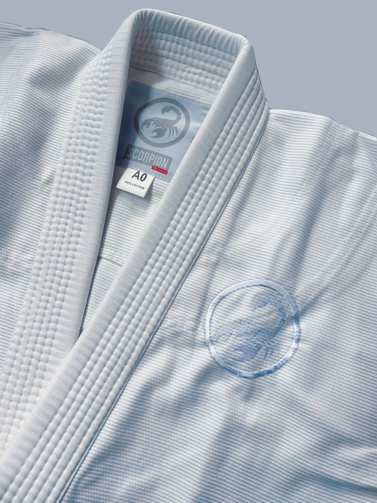 Kimono Jiu-Jitsu Scorpion Essence Branco